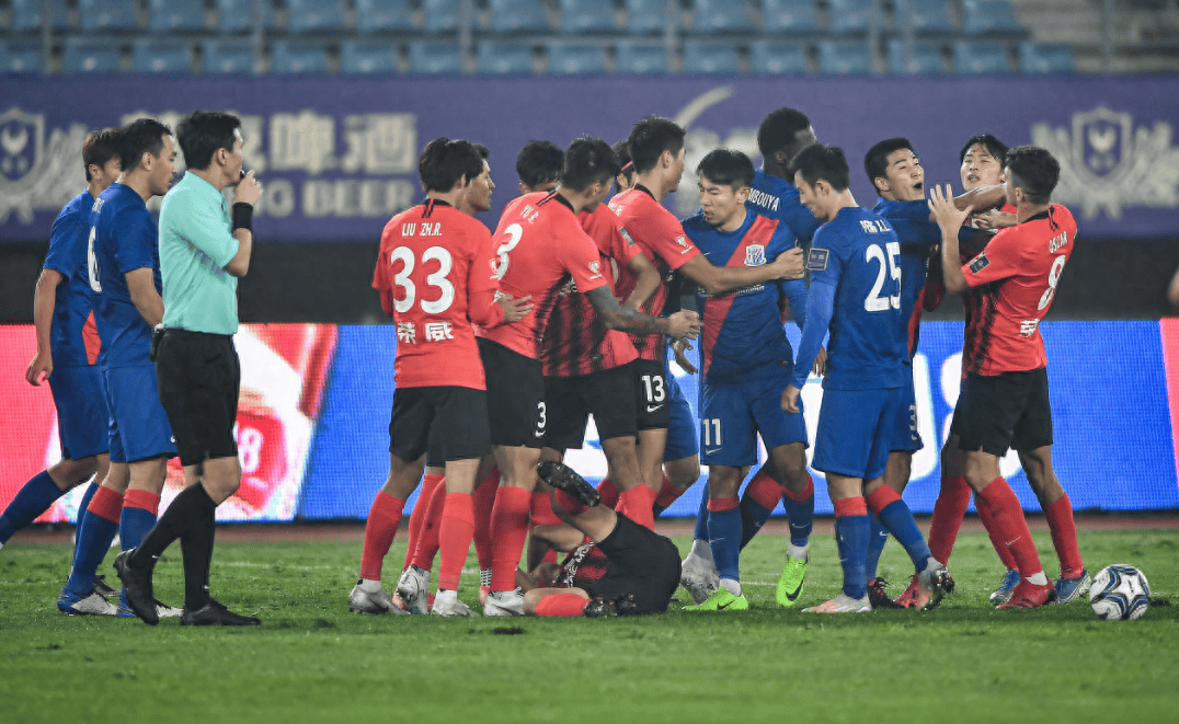 半岛体育-关于3-2!申花淘汰海港进足协杯8强不可怕,可怕的是斯卢茨基的赛后发言的信息
